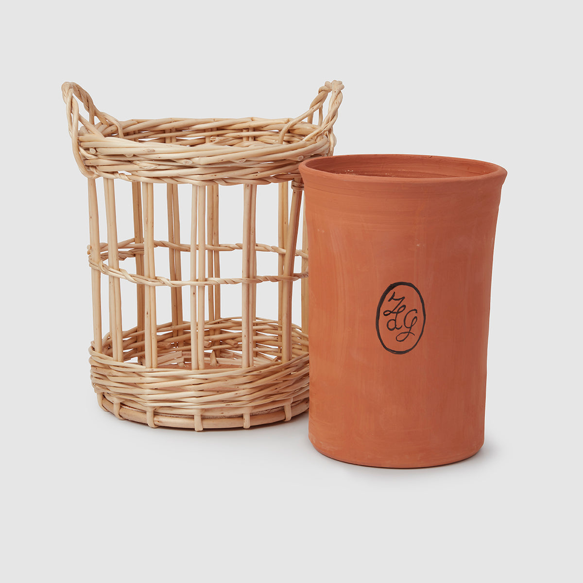 Brique à Vin with Panier – Z.d.G. by Zoë de Givenchy