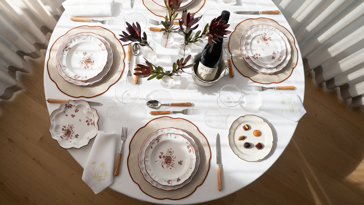 Trompe L'œil Décorative Plate, Chocolat – Z.d.G. by Zoë de Givenchy