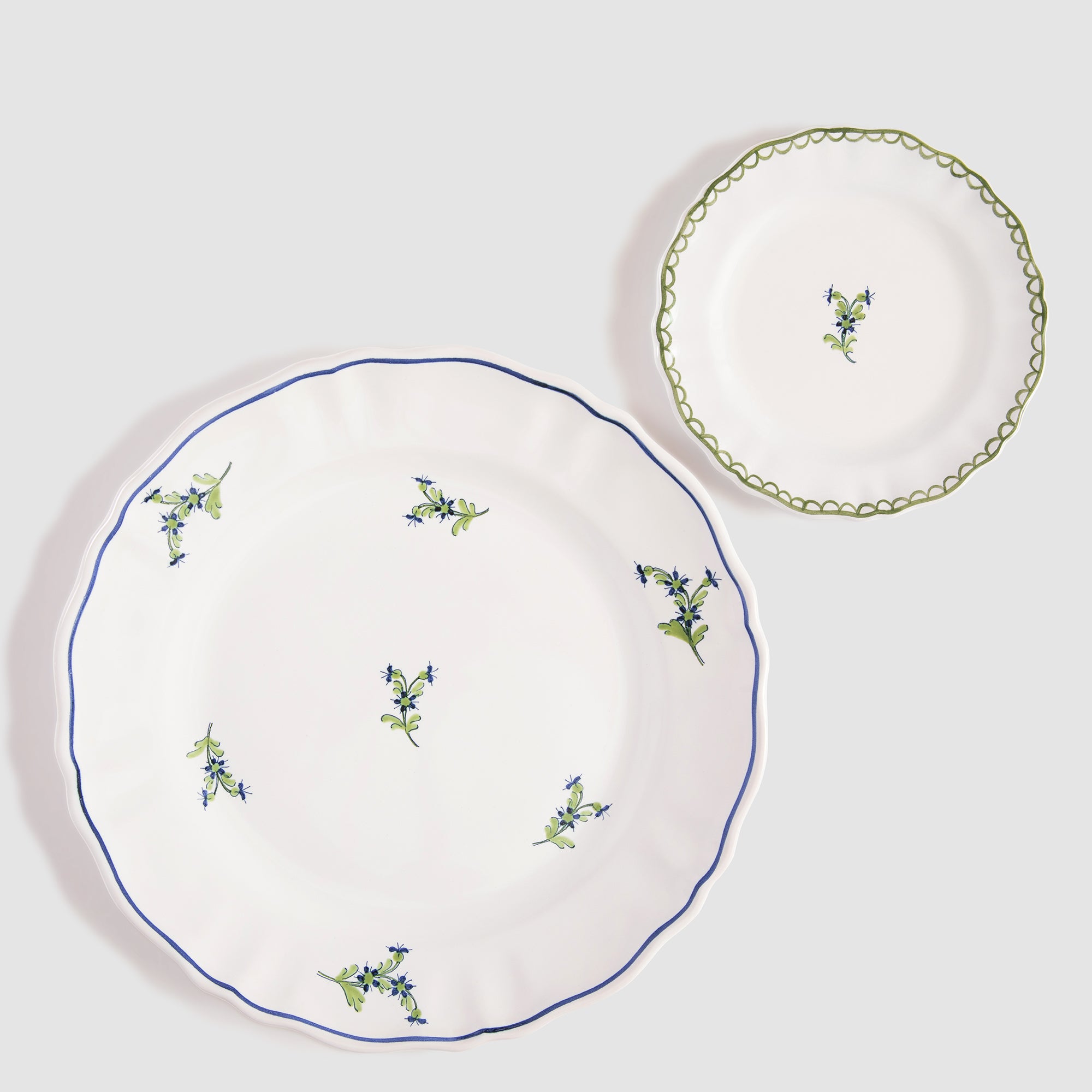 Bouclette Round Petite Plate, Blue and Green with Les Bleuets Dinner Plate