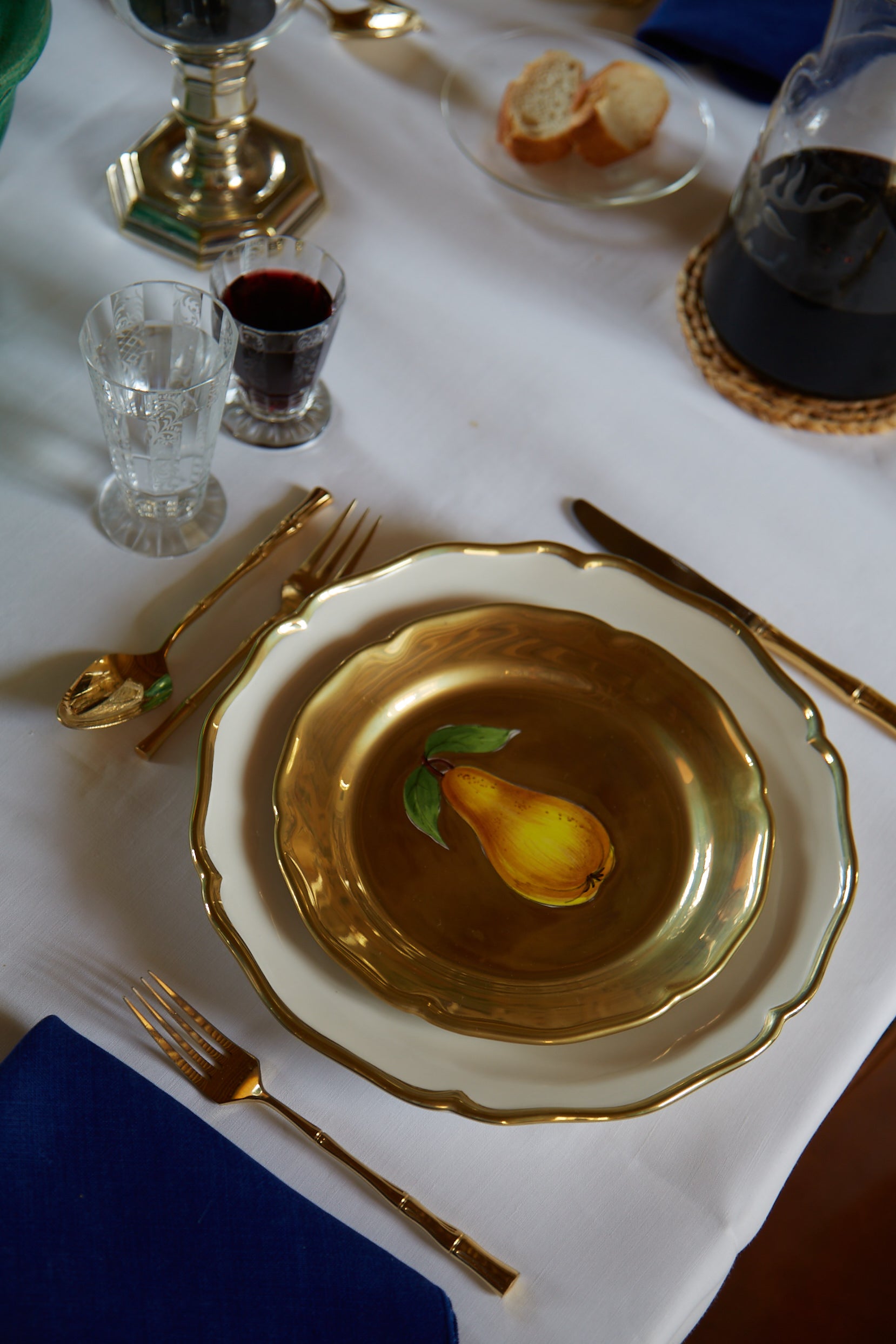 table setting with Fruits d’Or Salad/Dessert Plate, Pear