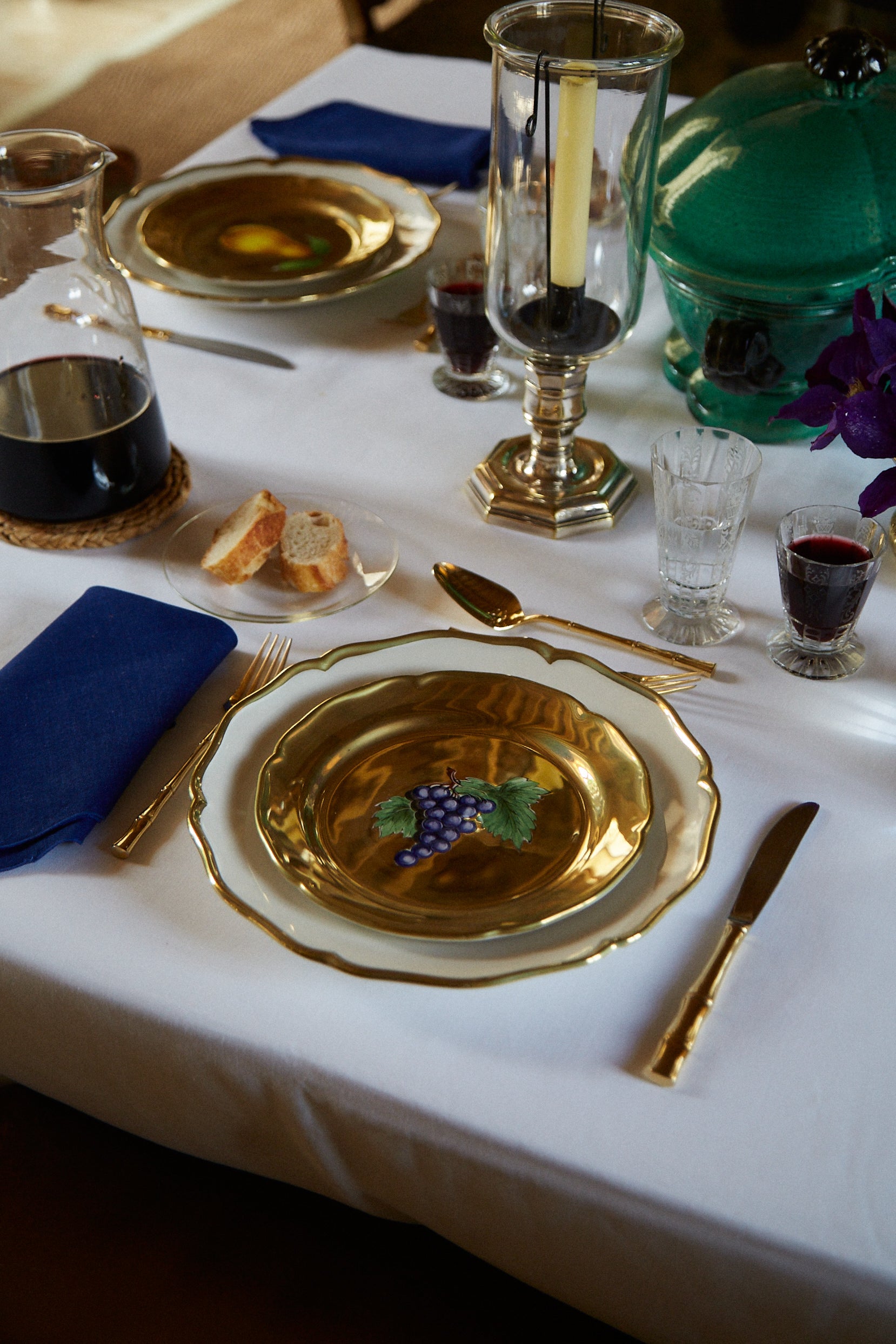 table setting with Fruits d'Or Salad/Dessert Plate, Grape