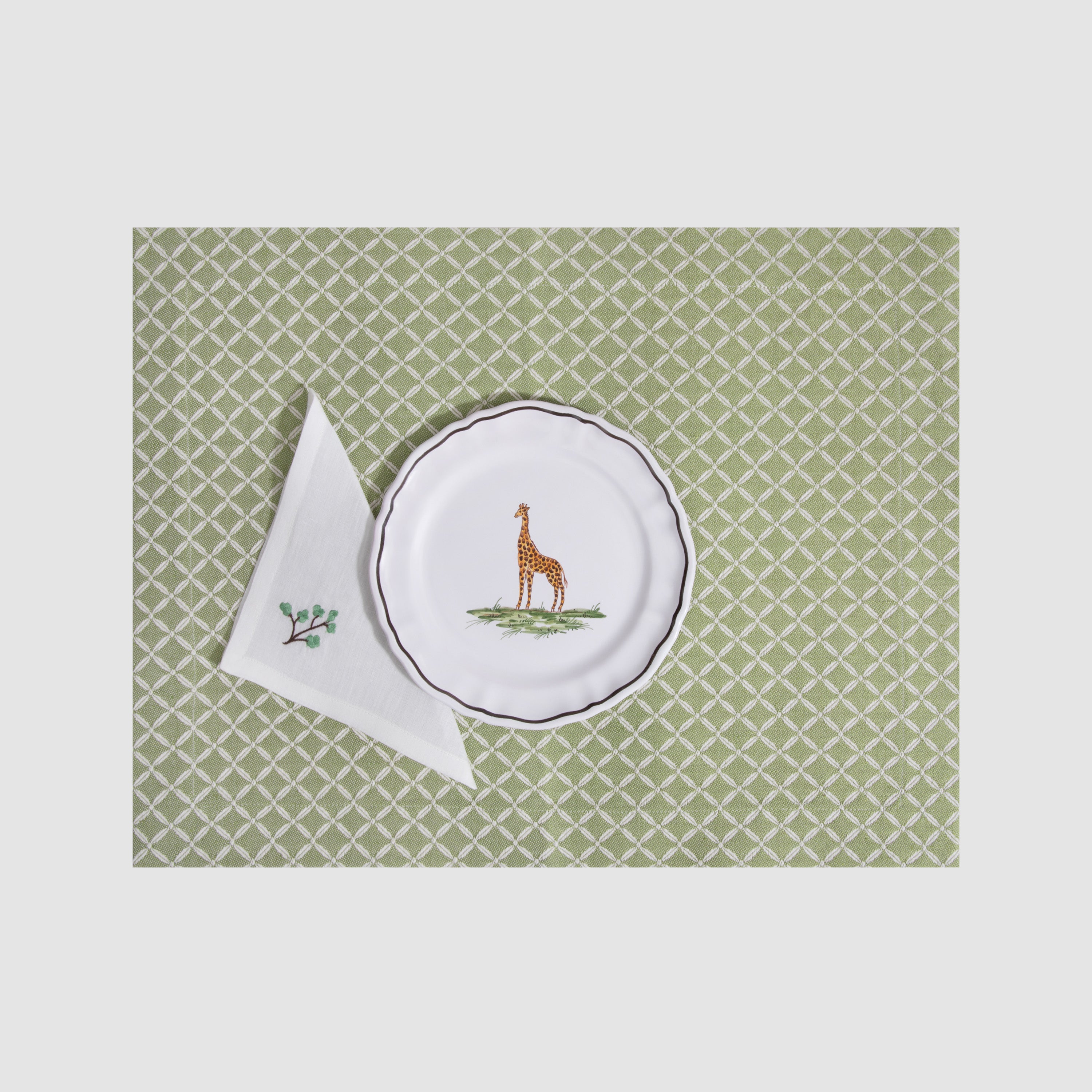 Animaux de la Savane Dessert/Side Plate, Giraffe on Trellis Jacquard Placemat with Embroidered cocktail napkin