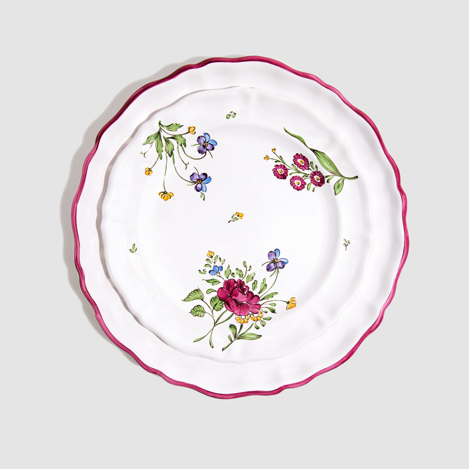 L'Horizon II Dinner Plate, Framboise with Picardie Salad Plate