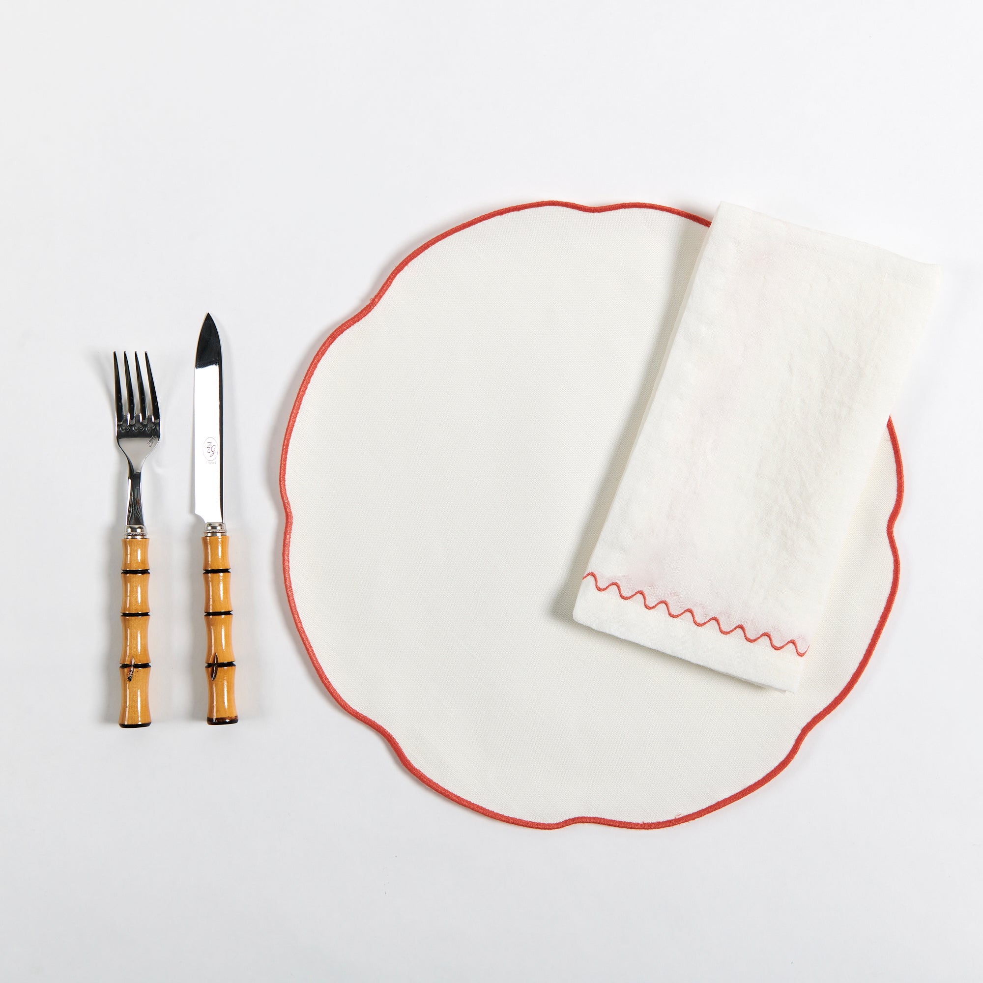 Coated White Linen Placemat, Coraille