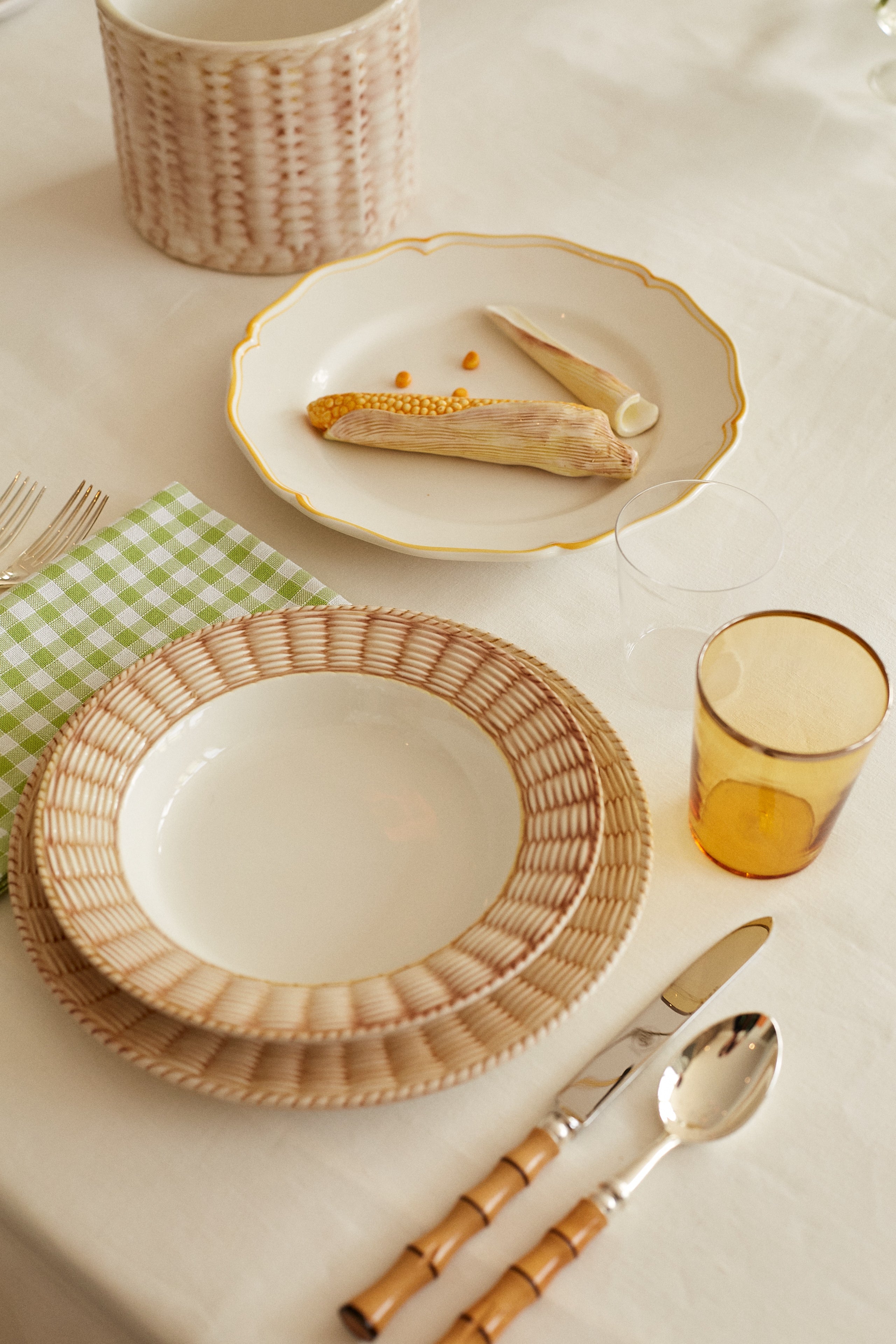 Table Setting with Osier Soup/Pasta Plate, Natural