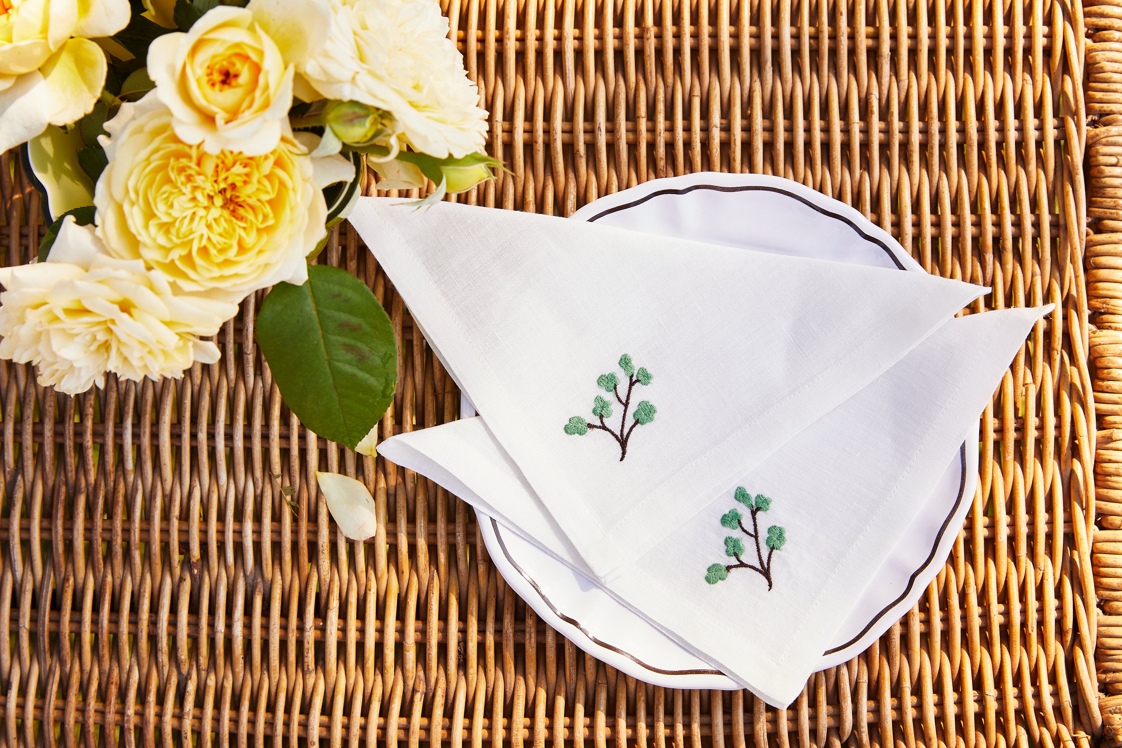 Soft Linen Embroidered White Cocktail Napkin Genevrier, Set of Two, White, Pistache