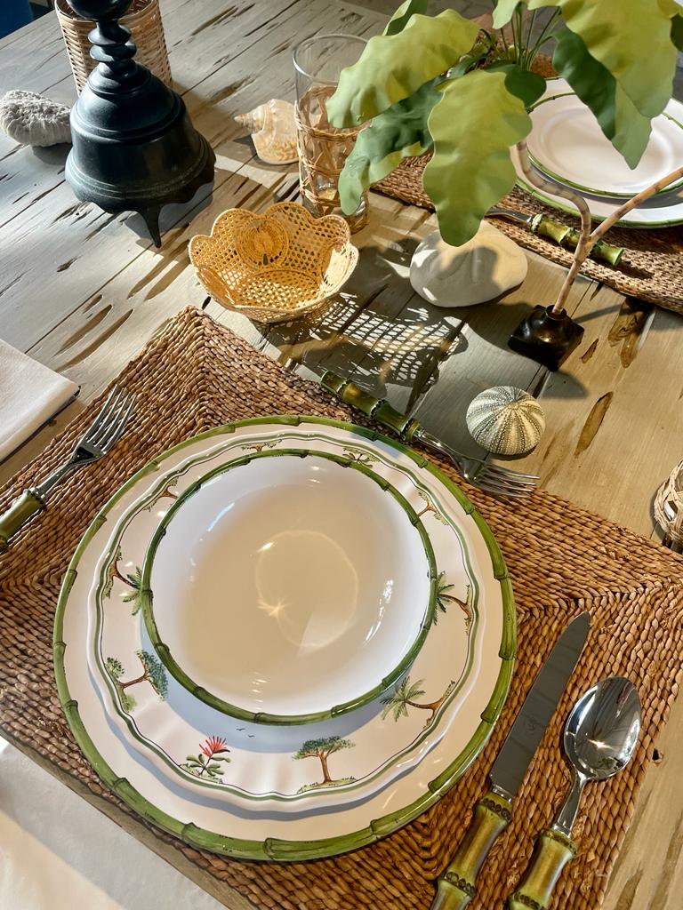table setting with La Savane Dinner Plate